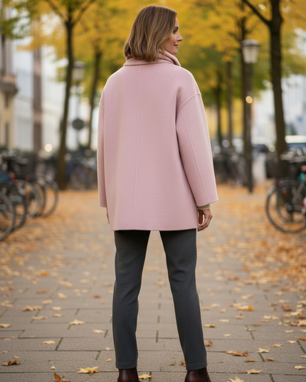 Kurzmantel mit Schal rosa | weiter Schnitt mit Knopfleiste - Ansicht 2